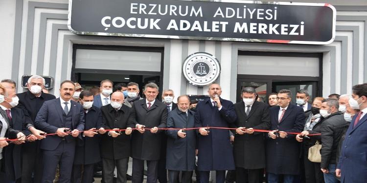 Türkiye'nin ilk çocuk adalet merkezi açıldı.
